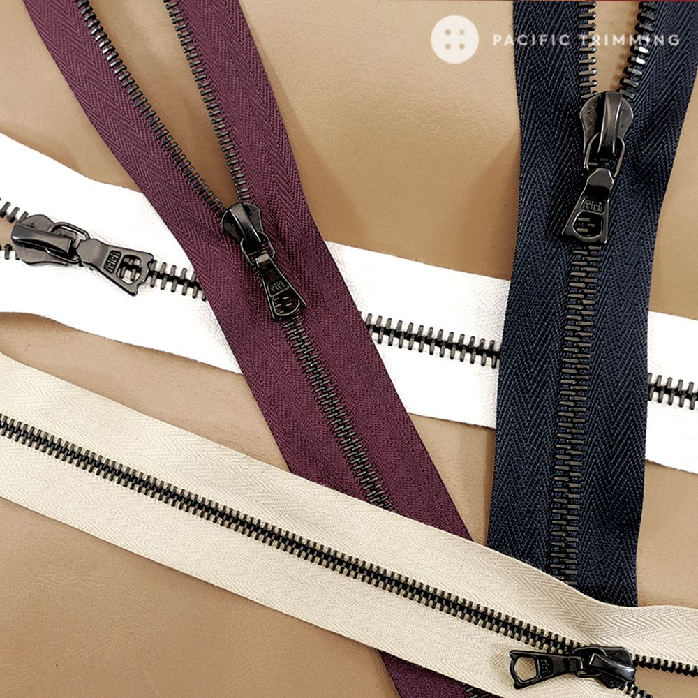 M8 Two Way Black Teeth Metal Zipper