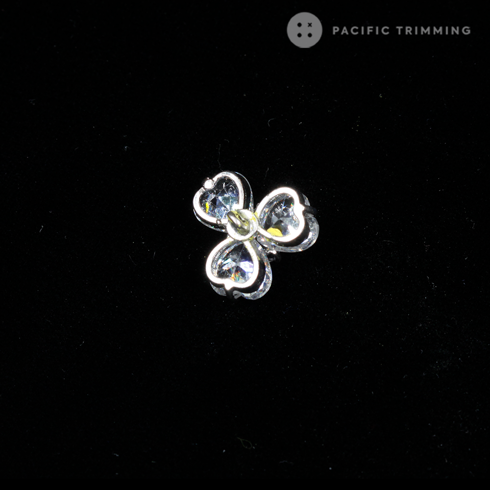 Three Leaf Clover Shape Rhinestone Button BN090011