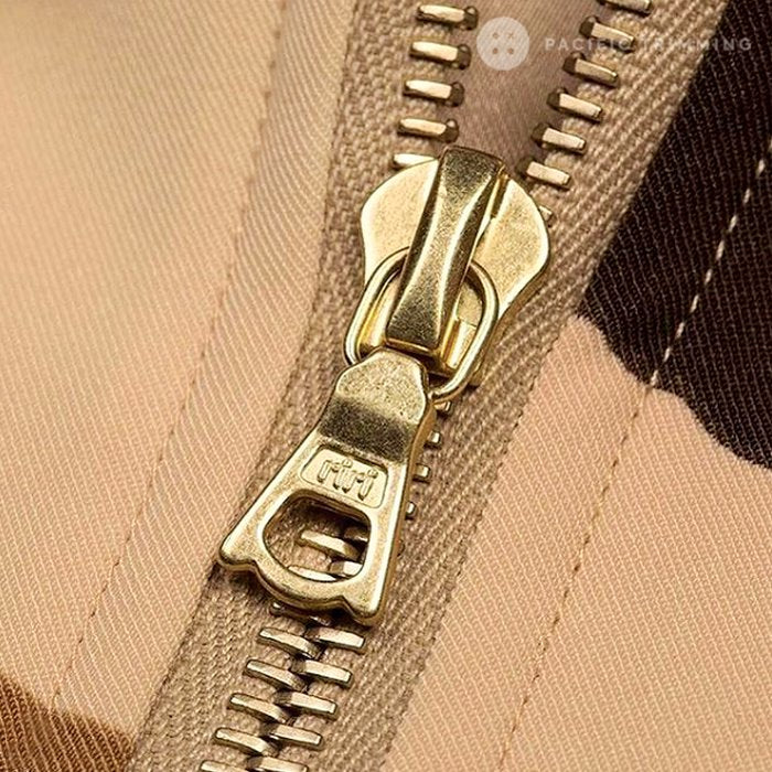 riri M8 One Way Gold Teeth Metal Zipper